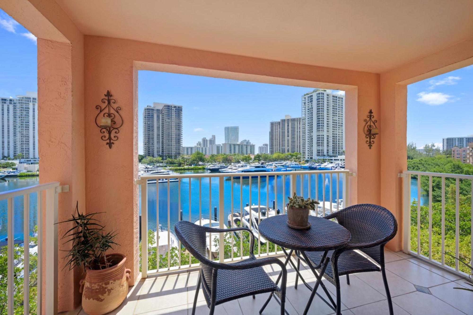 Yacht Club At Aventura Amazing Marina View Parking Included Appartement